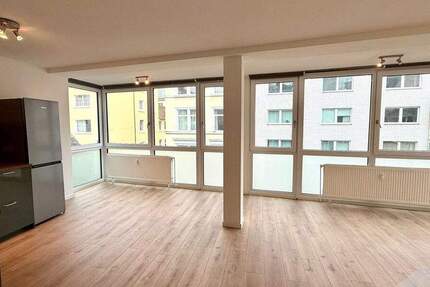 Wohnung Frankfurt am Main Innenstadt - 3 Zimmer, 80 m&sup2;, 1.600&euro; | Angebot:25043338