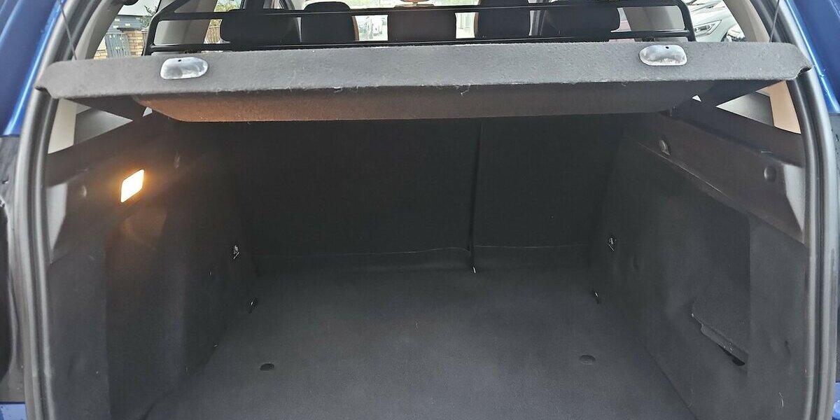 Dacia Duster II Celebration+Insp+TÜV+NEU 27.276 km 16.990 € Schwalbach/Taunus 65824