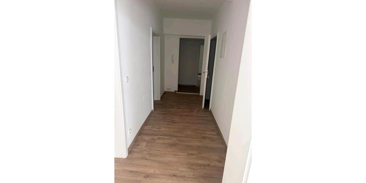 Etagenwohnung Ingelheim am Rhein - 3 Zimmer, 92 m&sup2;, 1.400&euro; | Angebot:25261112