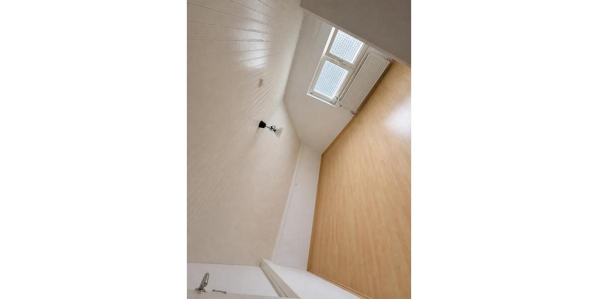 Dachgeschoßwohnung Bischofsheim - 4 Zimmer, 78 m&sup2;, 1.150&euro; | Angebot:26612997