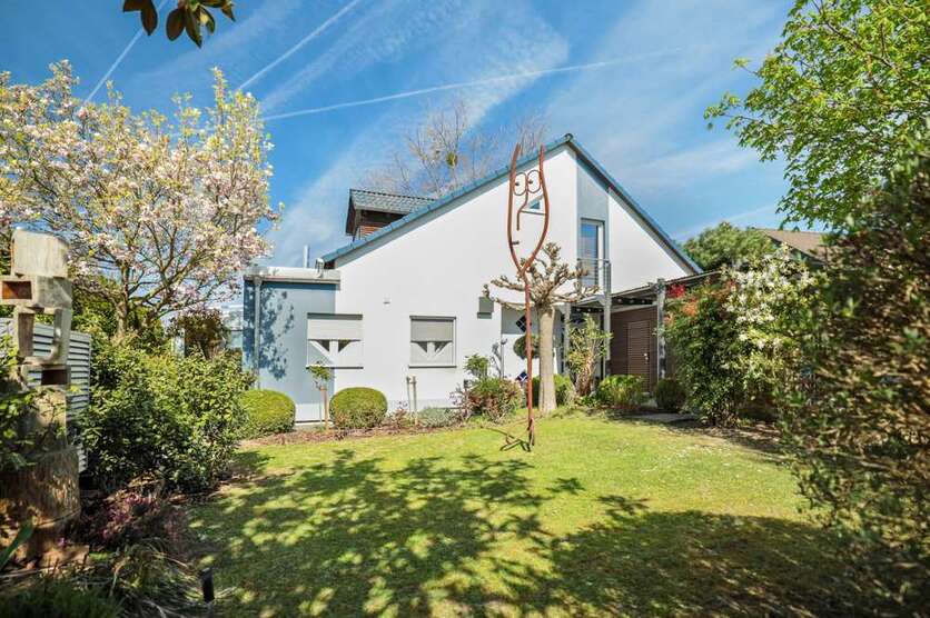 Haus zum Kaufen in Wiesbaden Breckenheim 995.000 € 192 m²