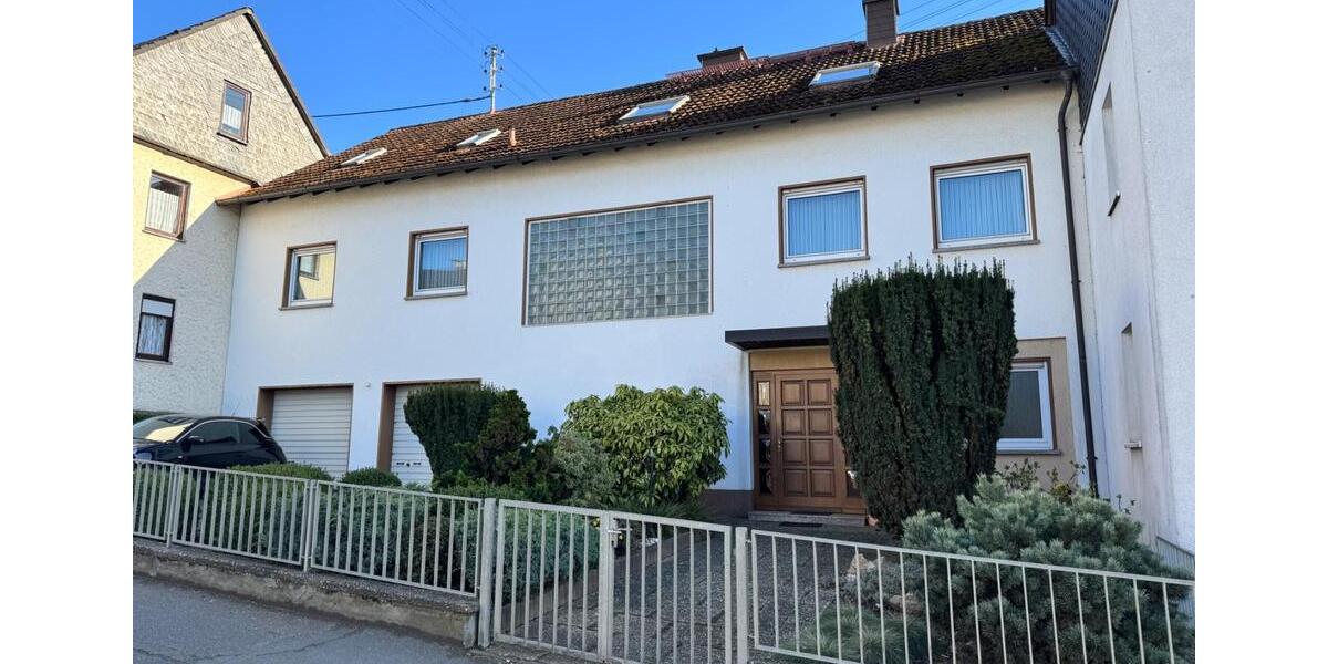 Mehrfamilienhaus, Wohnhaus Waldems - 9 Zimmer, 265 m&sup2;, 440.000&euro; | Angebot:27026686