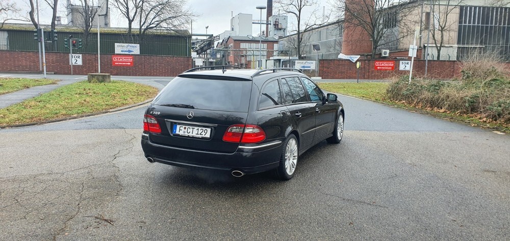 Mercedes-Benz E 280 318.752 km 9.900 € Frankfurt am Main 60311