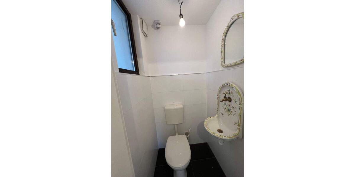 Einfamilienhaus Wiesbaden Biebrich - 1 Zimmer, 290 m&sup2;, 4.500&euro; | Angebot:25912529