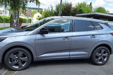 Opel Grandland (X) 11.500 km 23.700 &euro; Taunusstein 65232