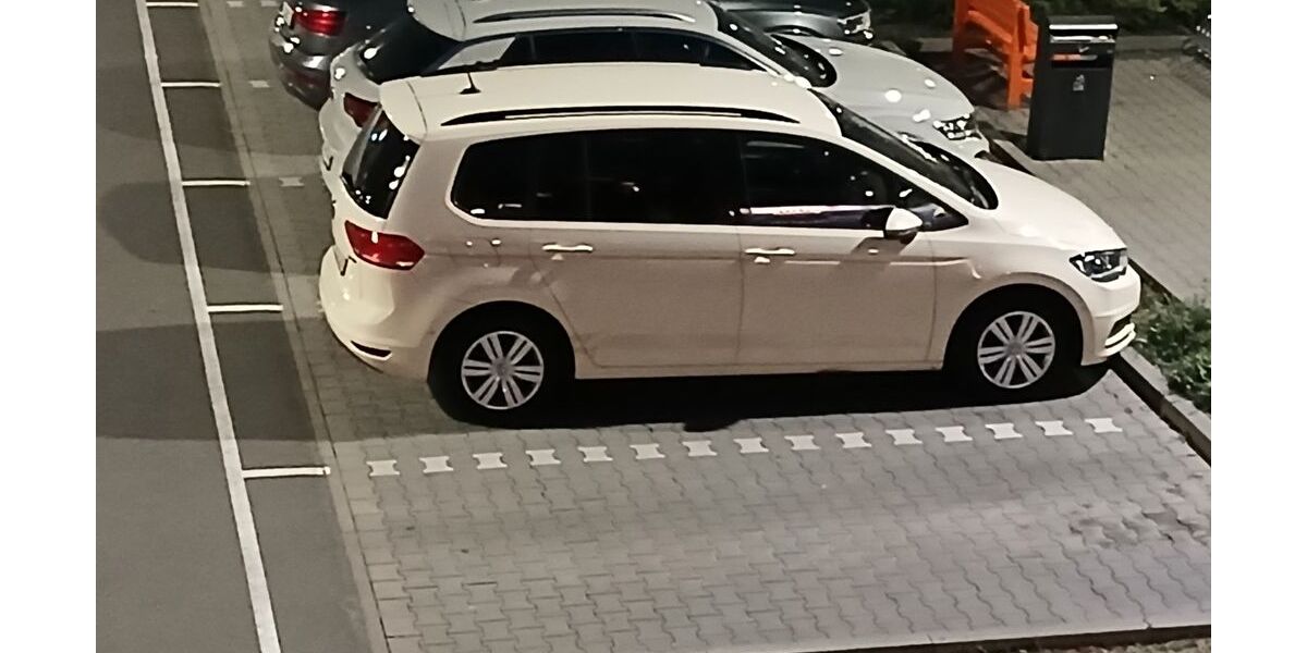 VW Touran 187.155 km 9.900 &euro; Mainz kostheim 55246