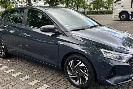 Hyundai i20 40.140 km 16.800 &euro; Wiesbaden 65185