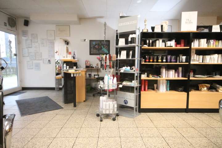 Einzelhandel in Frankfurt 250.000 € 64.7 m²