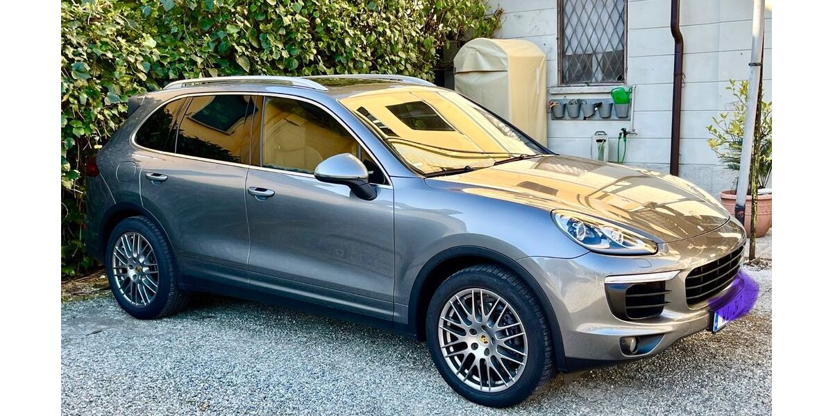 Porsche Cayenne 226.300 km 25.500 &euro; Wiesbaden 65193
