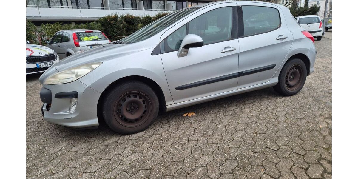 Peugeot 308 158.000 km 1.400 € Wiesbaden 65203