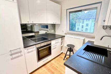 TOP Ausstattung, komplette EBK, PARKETT, schönes tgl.Bad 1 zimmer