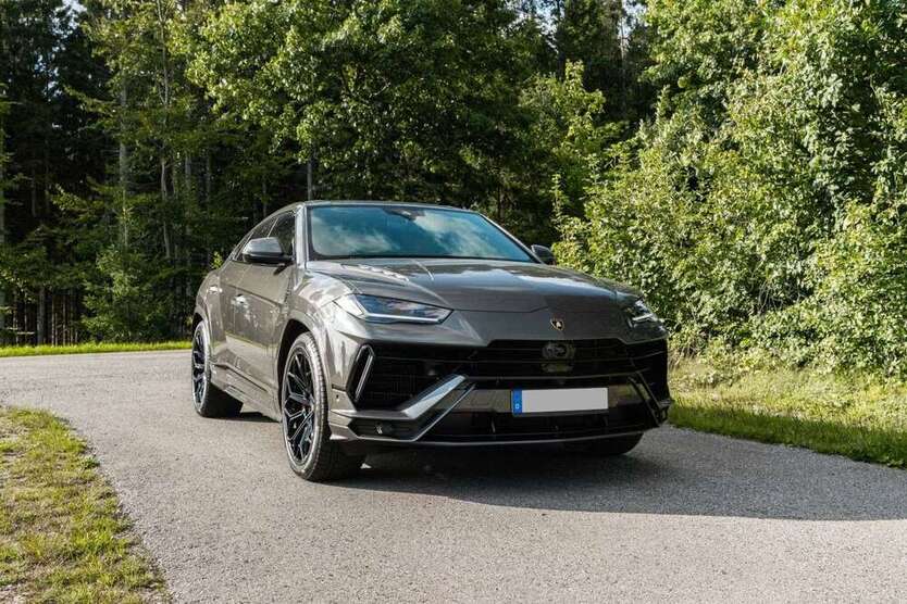 Lamborghini Urus 4.499 km 324.900 € Wiesbaden 65187
