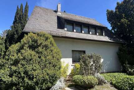 Haus Rüsselsheim - 12 Zimmer, 350 m&sup2;, 798.000&euro; | Angebot:26563099