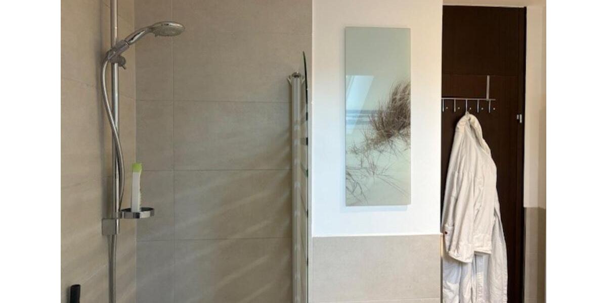 Dachgeschoßwohnung Wiesbaden Südost - 1.5 Zimmer, 35 m&sup2;, 990&euro; | Angebot:25811035