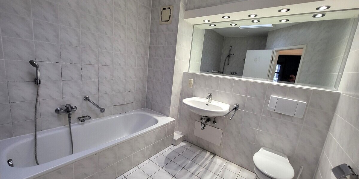 RMH mit Garage, 2 Balkonen, Garten und Terrasse - Reihenmittelhaus Wiesbaden Klarenthal | Angebot:26348335