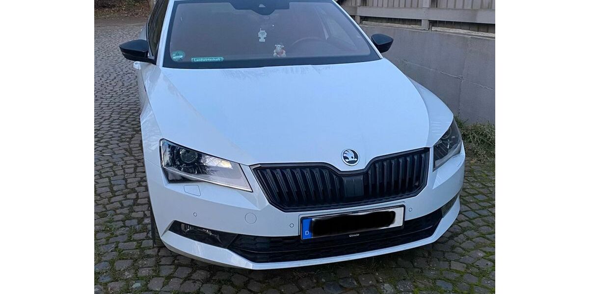 Skoda Superb 130.000 km 22.900 &euro; Hünfelden 65597
