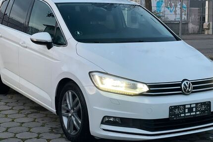 VW Touran 169.990 km 14.990 &euro; Ginsheim-Gustavsburg 65462