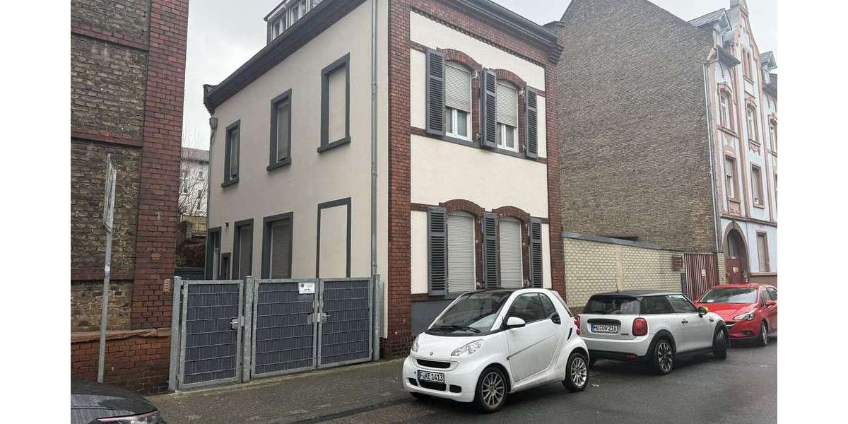 Haus zum Mieten in Frankfurt 2.150 € 120 m² 4 zimmer