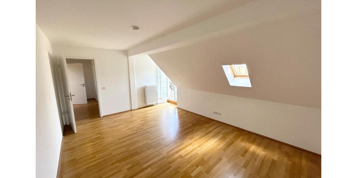 Dachgeschoßwohnung Königstein im Taunus - 3 Zimmer, 85 m&sup2;, 399.000&euro; | Angebot:27166899