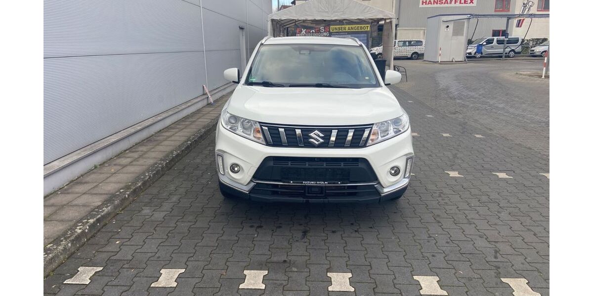 Suzuki Vitara 72.000 km 13.999 € Wiesbaden 65201