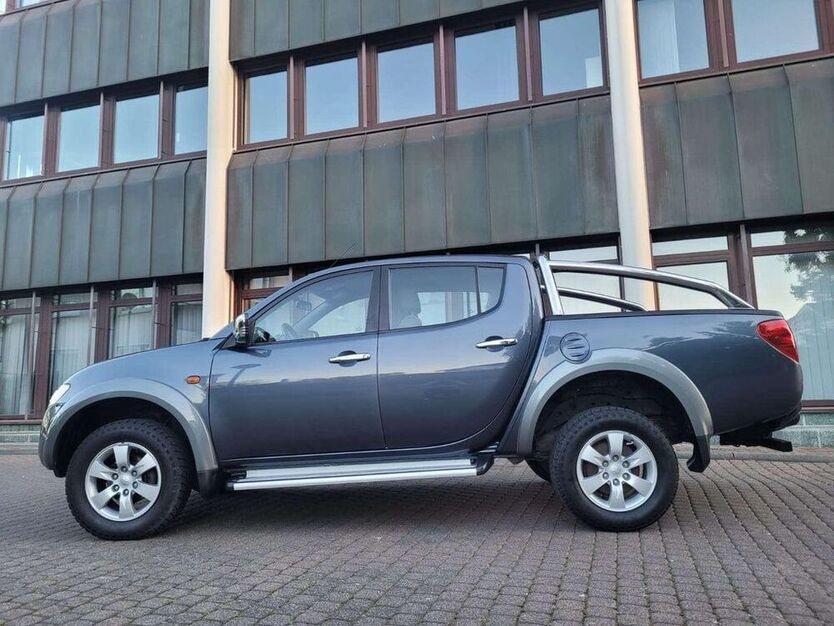L200