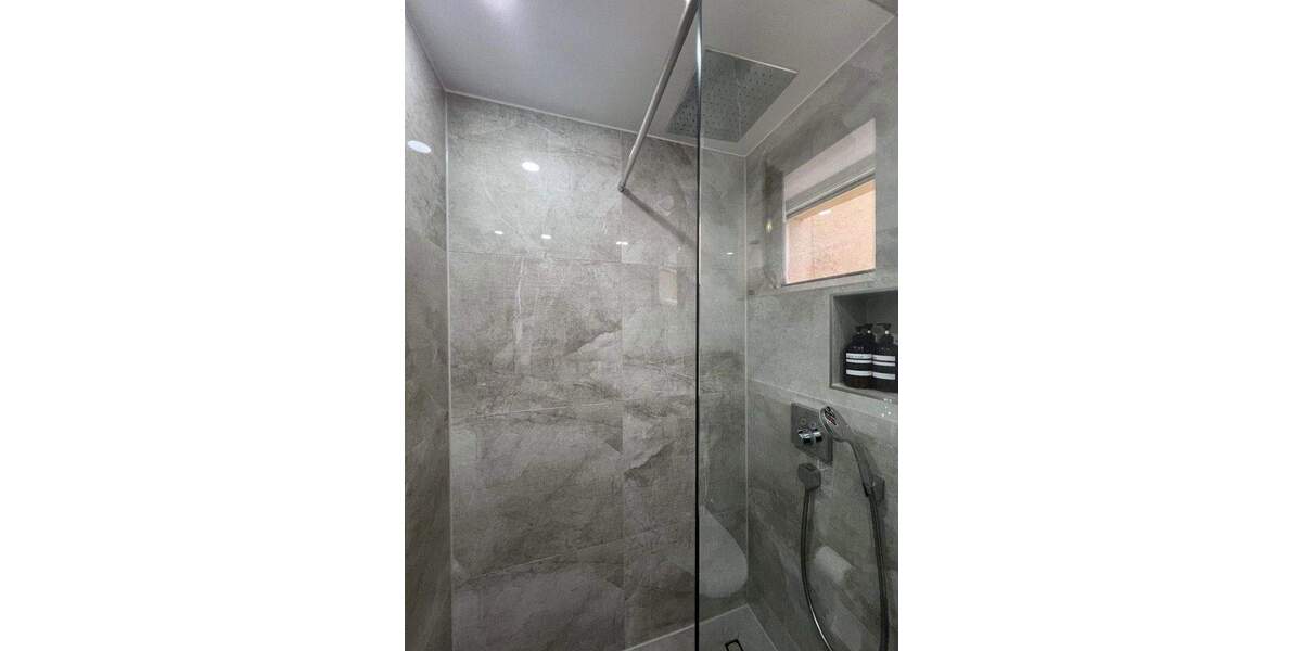 *Privat* Stilvoll modernisierte 3,5 Zimmer Wohnung in Wiesbaden 3 zimmer