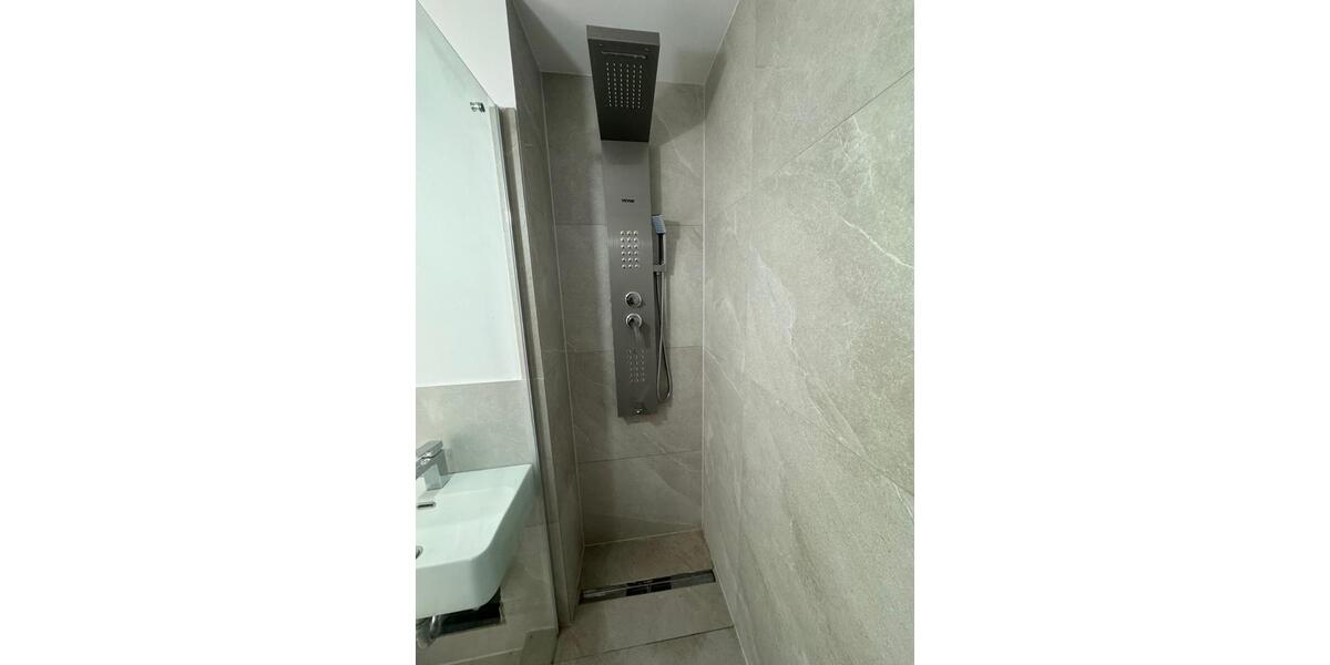 kernsanierte helle 2 Zimmer-Wohnung mit TG Stellplatz und Balkon 2 zimmer