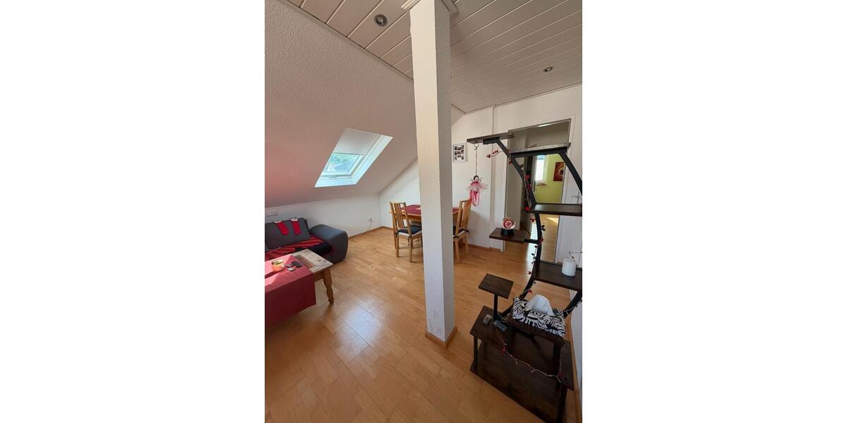 Dachgeschoßwohnung Kelkheim (Taunus) - 3 Zimmer, 60 m&sup2;, 500&euro; | Angebot:26623510