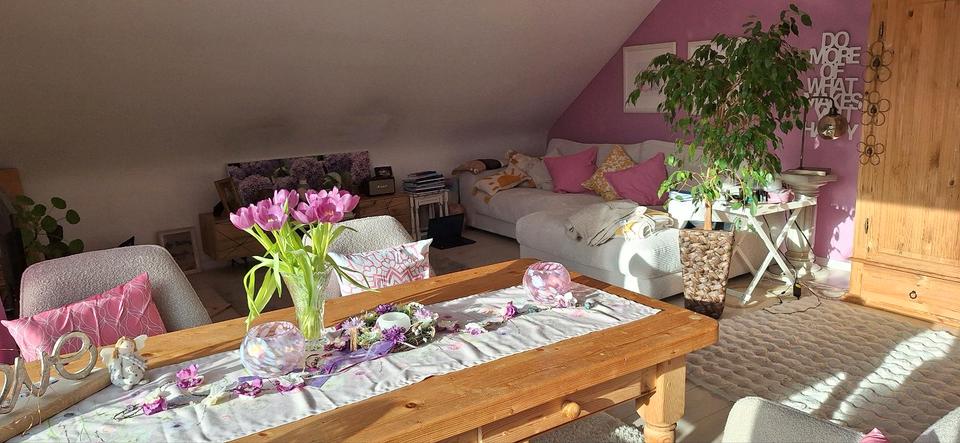 Dachgeschoßwohnung Hofheim am Taunus - 2 Zimmer, 50 m&sup2;, 1.050&euro; | Angebot:25905297