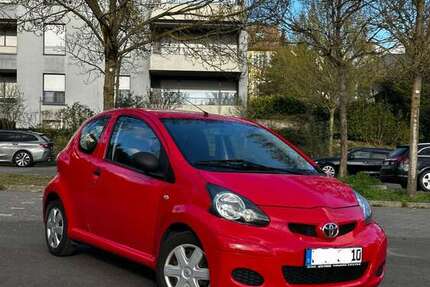 Toyota Aygo 76.985 km 3.099 &euro; Wiesbaden 65189