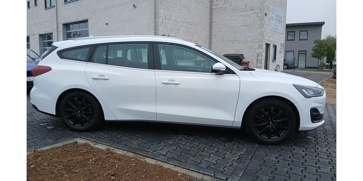 Ford Focus 86.420 km 15.680 &euro; Ingelheim 55218