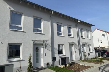 Haus Waldems - 5 Zimmer, 135 m&sup2;, 1.800&euro; | Angebot:26636417
