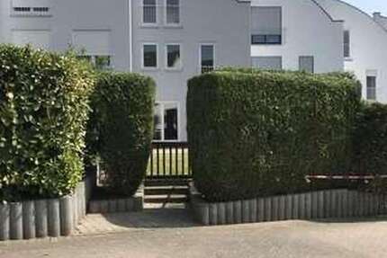 Haus zum Mieten in Wiesbaden-Sonnenberg 3.300 € 230 m² 7 zimmer