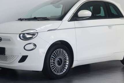 Fiat 500e 11.060 km 17.490 &euro; Wiesbaden 65205