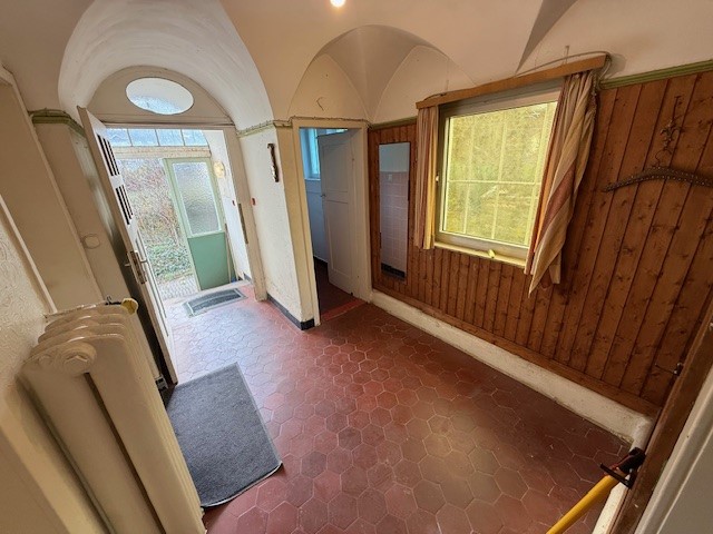 Hofheim: Individualisten aufgepasst. Altbestand mit großem Grundstück, oder zusätzlichem Bauplatz - Einfamilienhaus Hofheim | Angebot:26084064