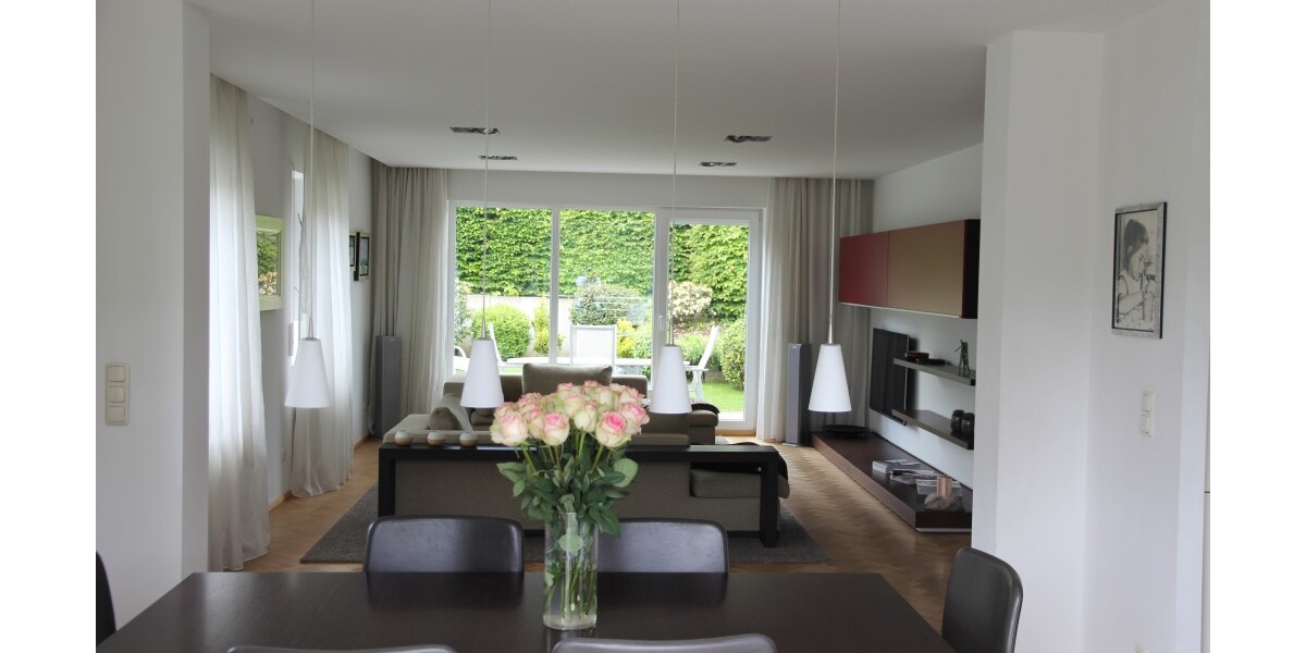 *Wohnkomfort auf allen Ebenen - ruhige Lage - moderne Ausstattung* - Doppelhaushälfte Bad Soden | Angebot:19757407