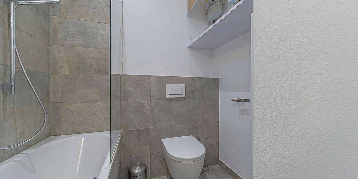 Etagenwohnung Frankfurt am Main Bockenheim - 3 Zimmer, 90 m&sup2;, 2.400&euro; | Angebot:26803848