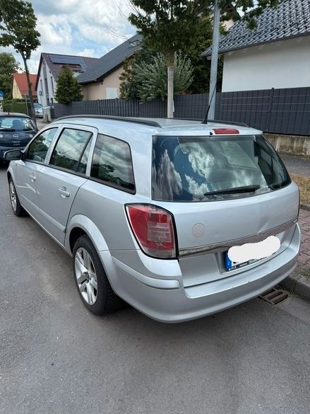 Opel Astra 272.000 km 950 € Raunheim 65479
