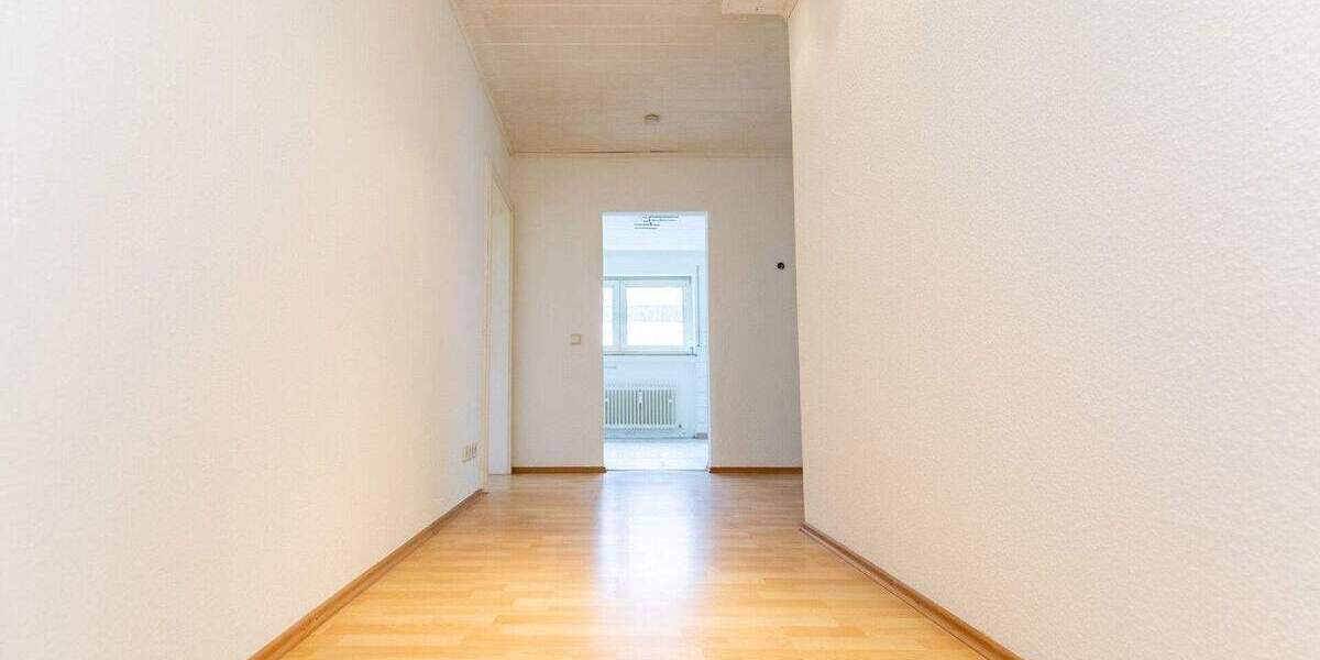Etagenwohnung Wiesbaden Klarenthal - 3 Zimmer, 73 m&sup2;, 238.000&euro; | Angebot:24906026