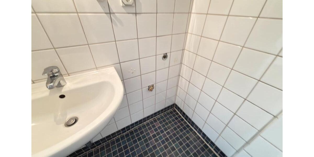 Etagenwohnung Wiesbaden Mainz-Amöneburg - 2 Zimmer, 47 m&sup2;, 990&euro; | Angebot:26323162