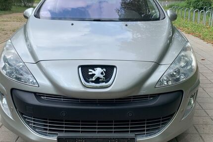 Peugeot 308 205.048 km 1.999 € Mainz-Kastel 55252