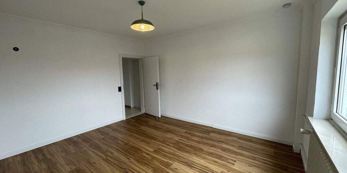 Etagenwohnung Niedernhausen - 4 Zimmer, 90 m&sup2;, 209.000&euro; | Angebot:25823326