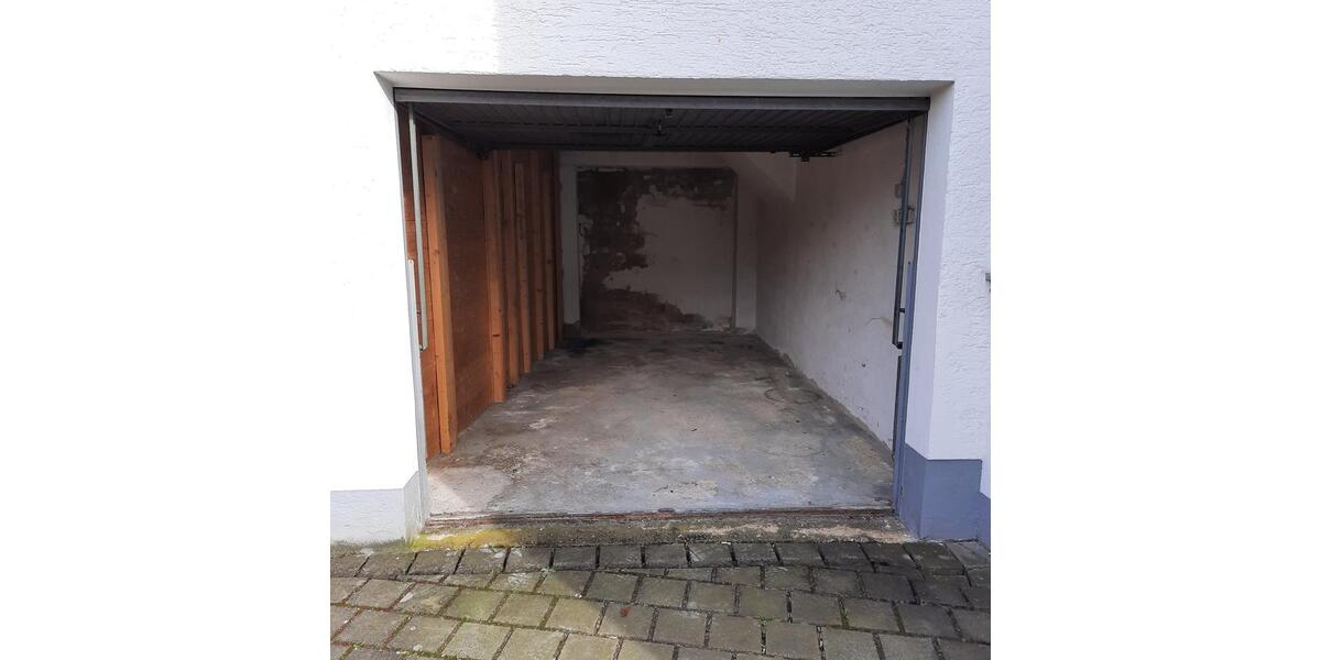 Etagenwohnung Wiesbaden Mainz-Amöneburg - 4 Zimmer, 85 m&sup2;, 1.100&euro; | Angebot:25406577