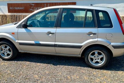 Ford Fusion 159.000 km 2.250 &euro; Ginsheim-Gustavsburg 65462