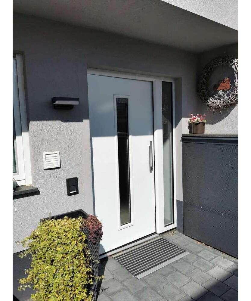 Haus zum Kaufen in Rüsselsheim am Main 695.000 € 169 m²