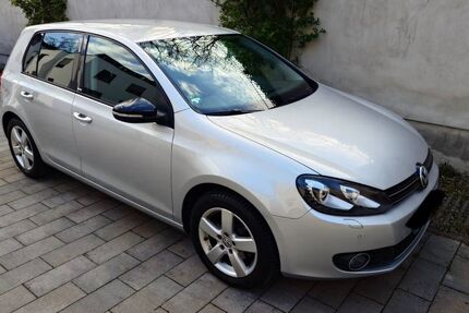 VW Golf 143.775 km 6.100 &euro; Wiesbaden 65203