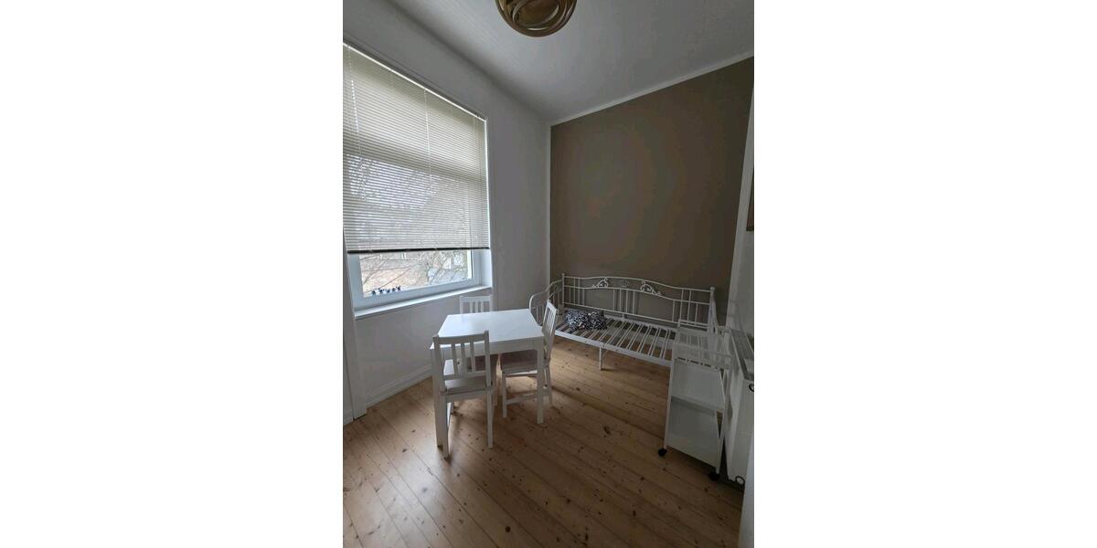 Etagenwohnung Wiesbaden Nordost - 6 Zimmer, 151 m&sup2;, 1.950&euro; | Angebot:25365796