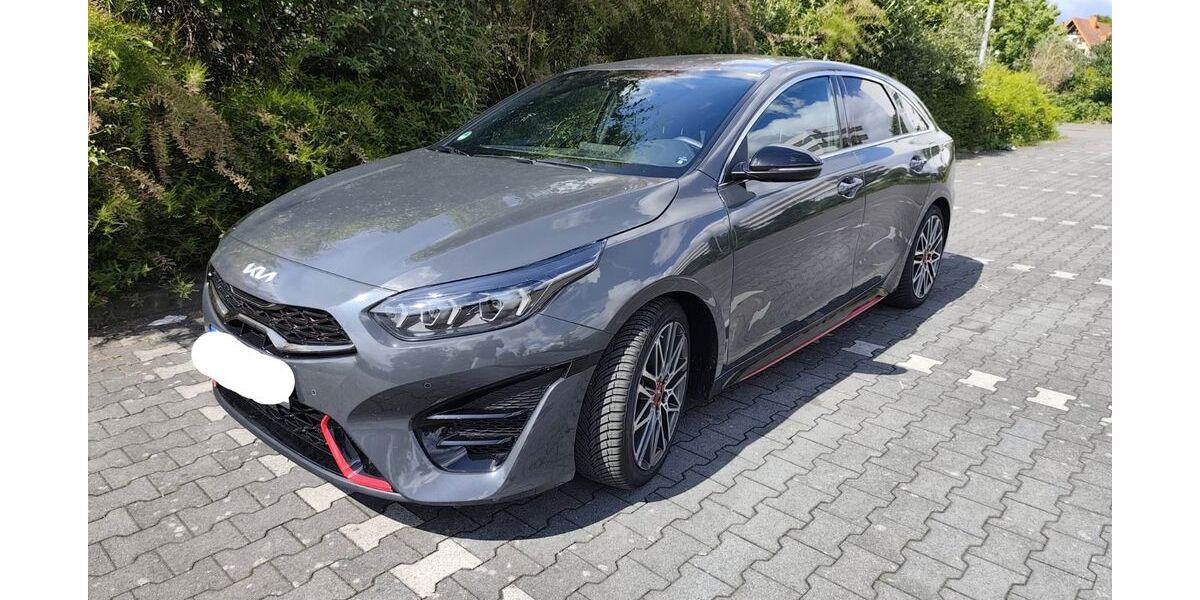 Kia pro ceed / ProCeed 14.200 km 30.490 &euro; Wiesbaden 65189