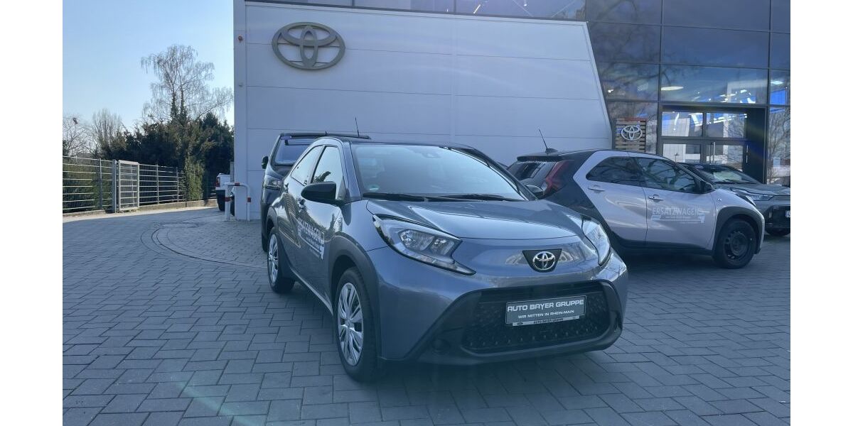 Toyota Aygo (X) 1.450 km 18.490 &euro; Wiesbaden 65203