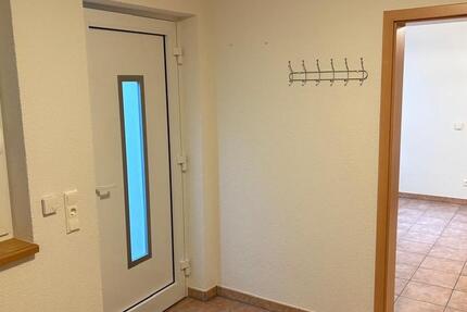 2-Zimmer Kellerwohnung im Reihenendhaus in Hochheim 2 zimmer